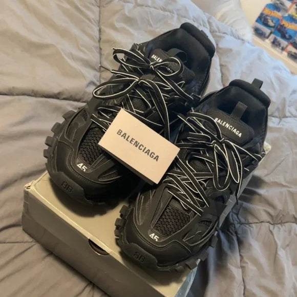 A1 Tracks – Premium Sneakers